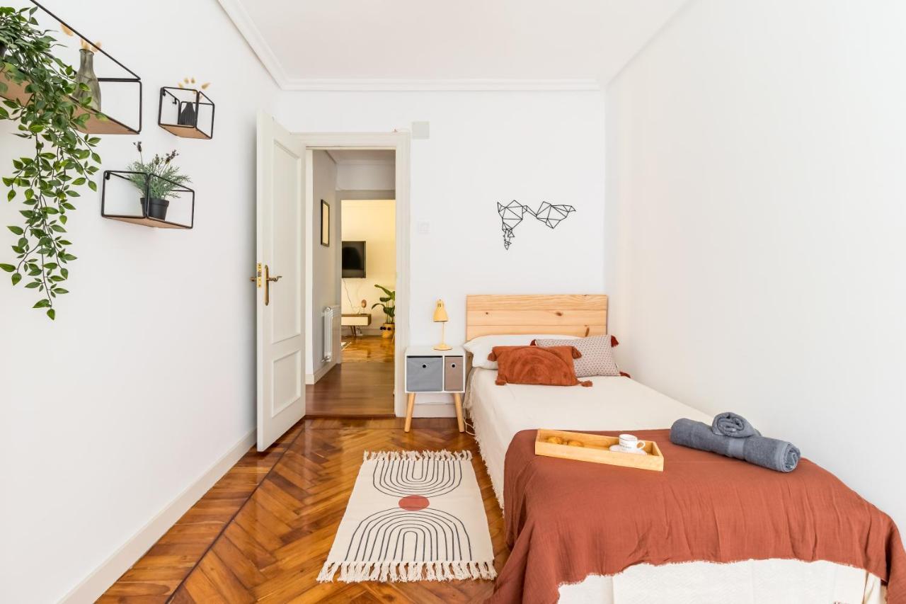 Moderno Apartamento En Pleno Centro 桑坦德 外观 照片